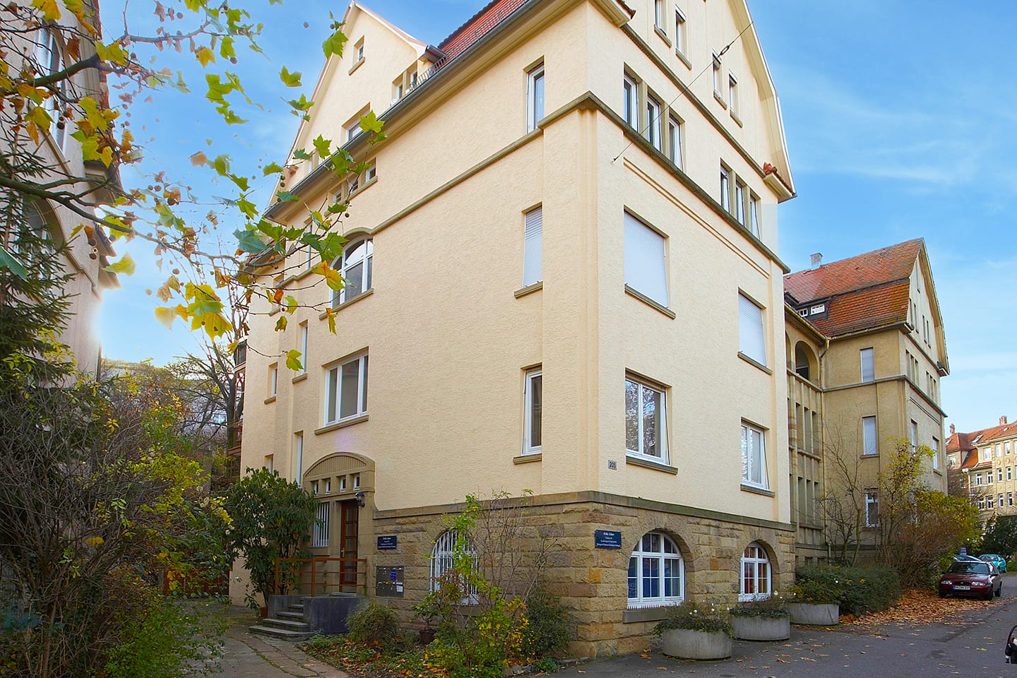 Impressionen Mehrfamilienhaus Reinsburgstraße