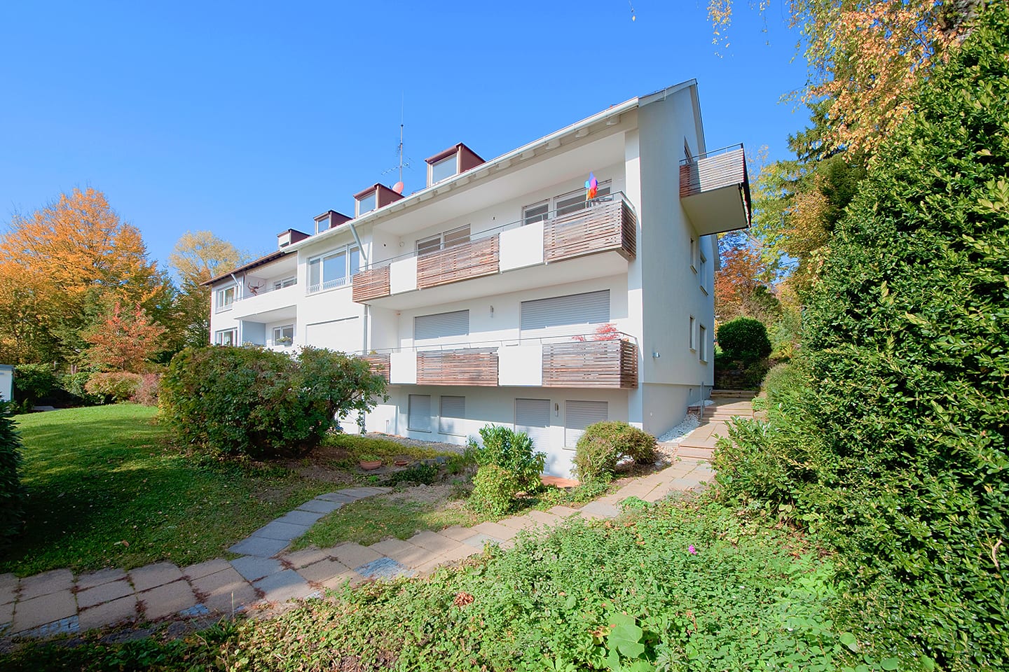 Impressionen Mehrfamilienhaus Rosengartenstraße