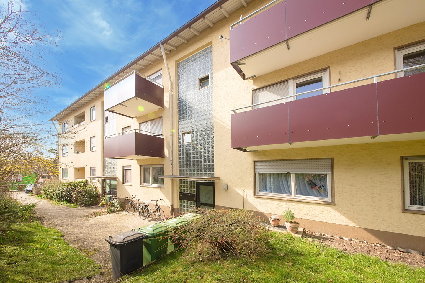 Impressionen Mehrfamilienhaus Schwieberdinger Straße 83A